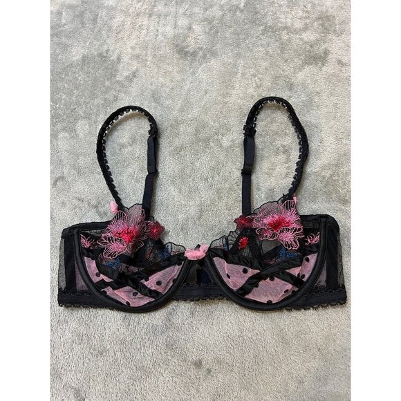 Victoria’s Secret LOVE&LEMONS Zinnia Embroidered Underwire 32C💕Bra Black Floral - Picture 1 of 4